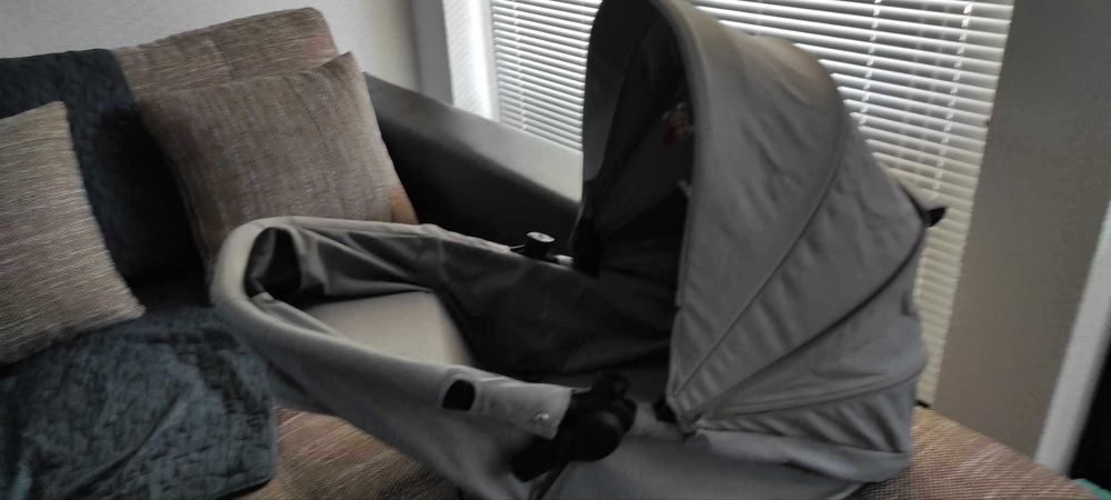 Бебешка количка Киндеркрафт