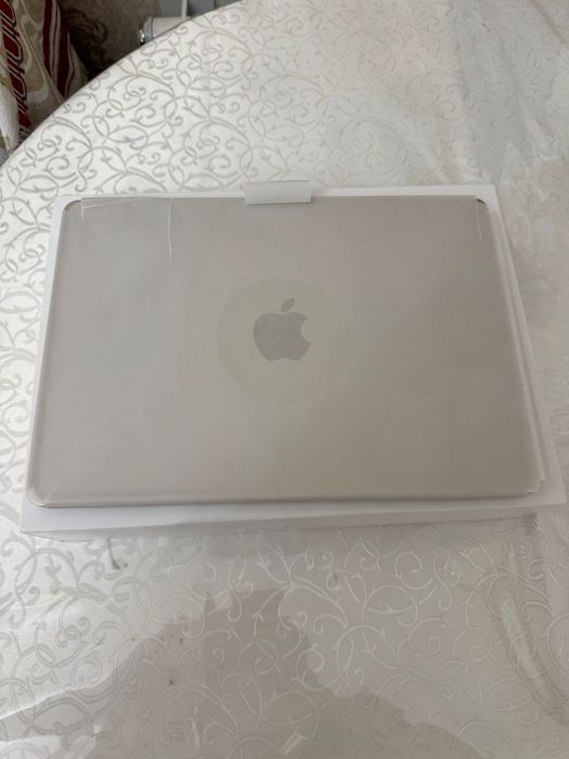 Ноутбук или макбук