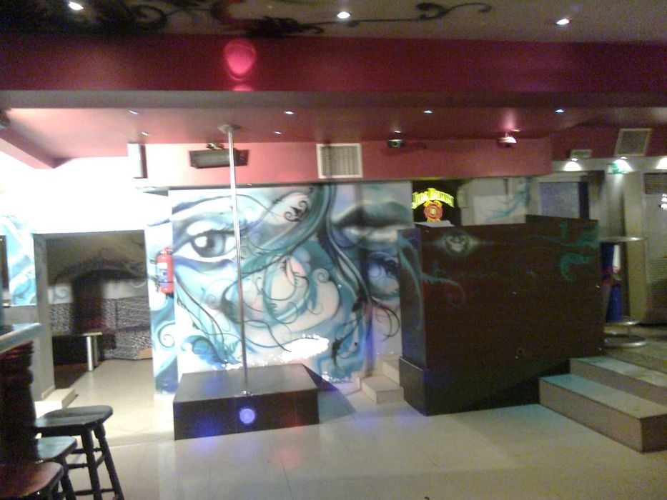 ТЪРГОВСКИ ОБЕКТ /ДИСКОТЕКА/ в Минерални бани, обл. Хасково