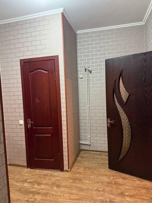 Срочно продаётся 2 комнатная квартира в городе Чирчике