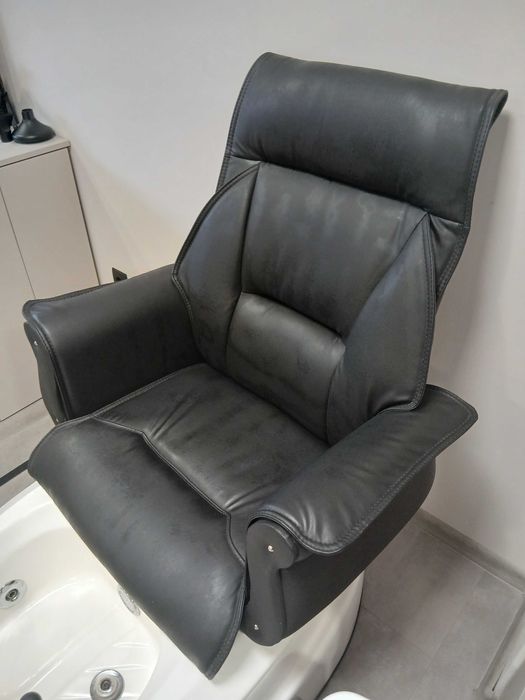 Масажен стол за педикюр