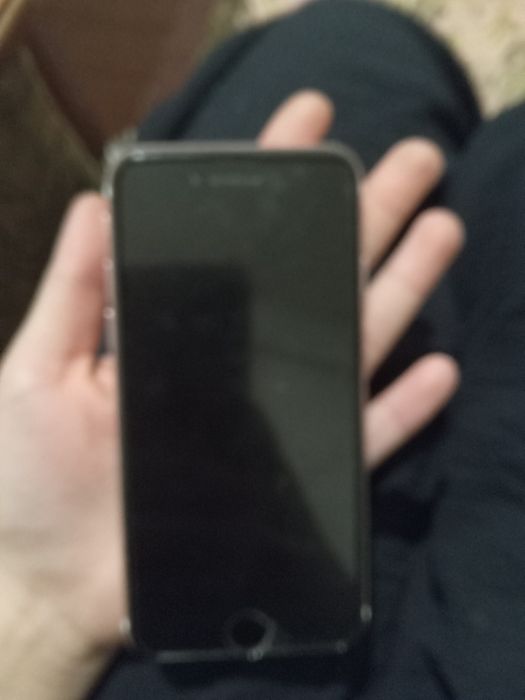 продам айфон 7 32кб