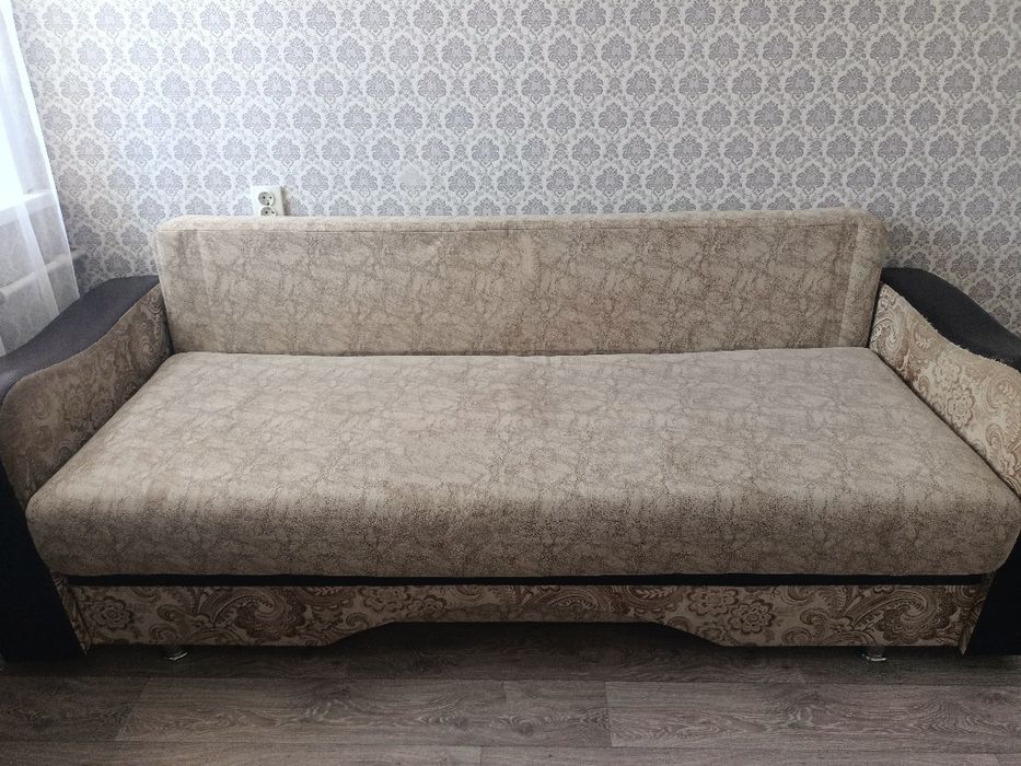 Продаётся Диван (Срочно)