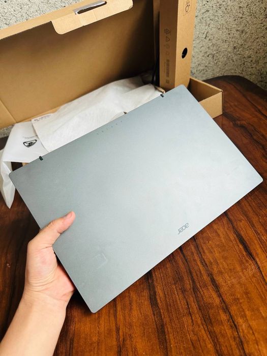 Acer N4500 noutbuk srochni sotiladi