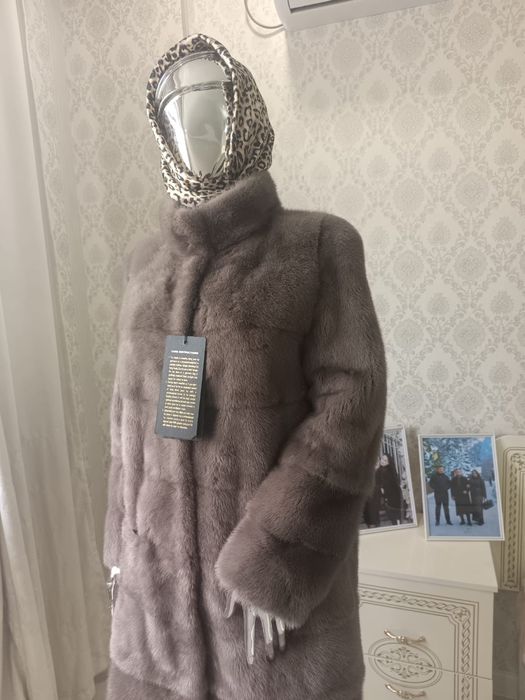 Шикарная шуба мех канада