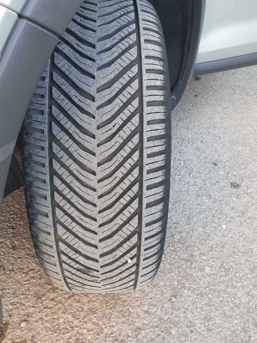 FORD KUGA 2010 год