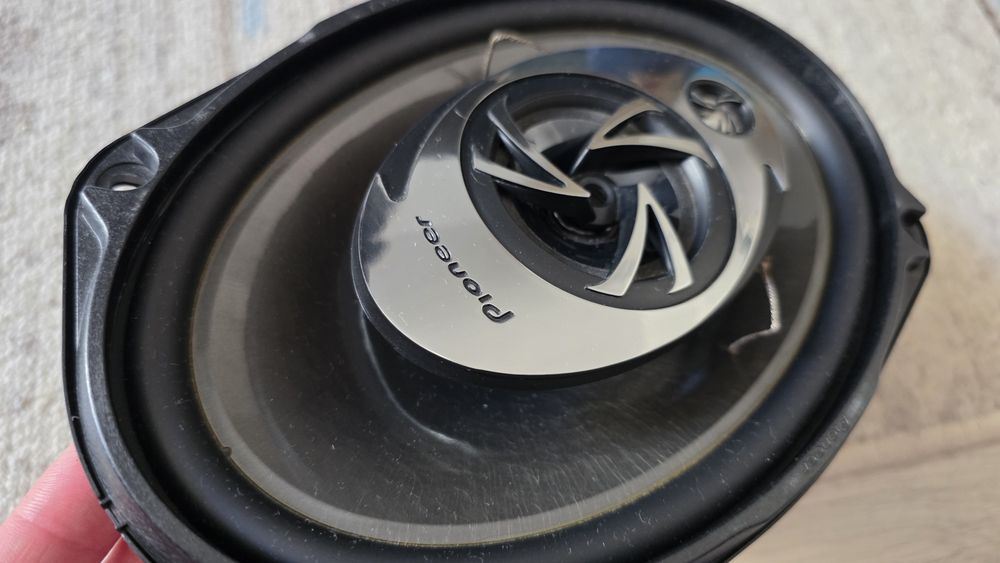 Boxe Pioneer coaxiale pe 3 cai