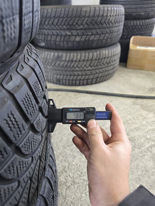 4 Броя 235/60/18 Bridgestone 2x5,8mm 2x5mm