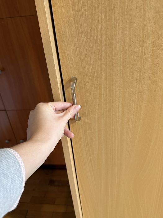 Гардераб, компактен с две плъзгащи врати