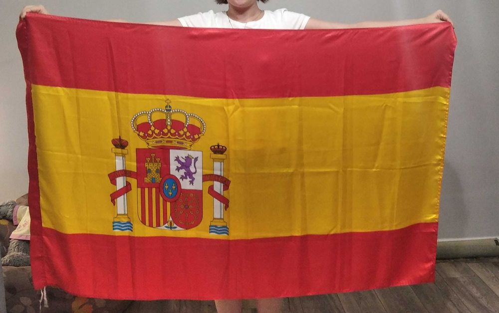 Флаг Испании.                                     .