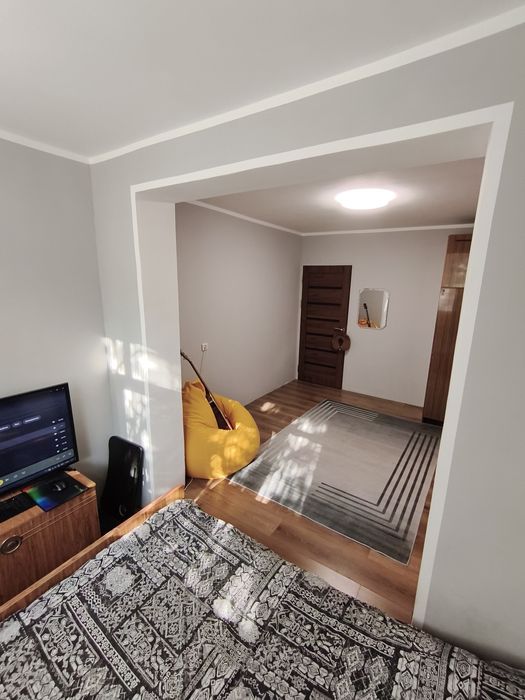 Продается квартира 4 комнатная с двором