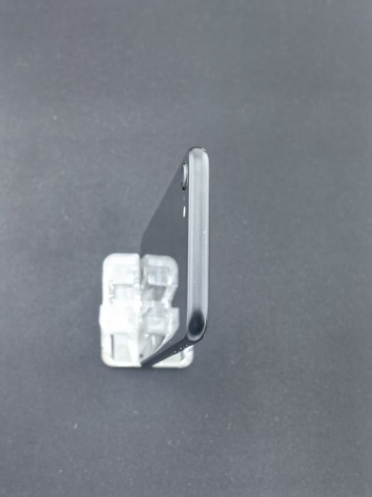 Apple iPhone SE 2020 64 GB ID-tiu842