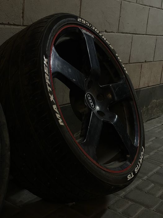 Продам диски с резиной