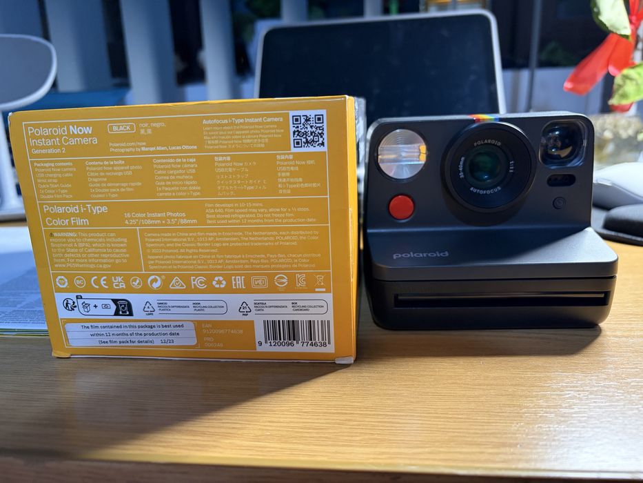 Vand Polaroid Now Generatia 2