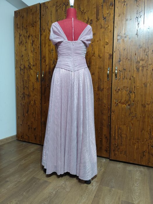 Rochie de seara model făcut pe comanda.