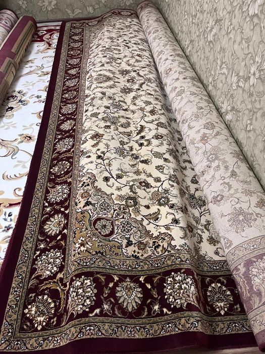 Турецкие ковры красные