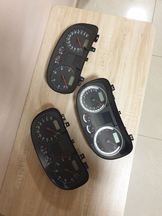 Vând ceasuri pacific,golf4, bora pasat b5.5