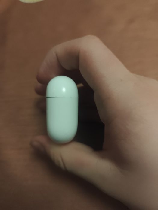 Продаю наушники  Appel