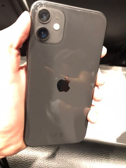 Iphone 11 64 BLAk