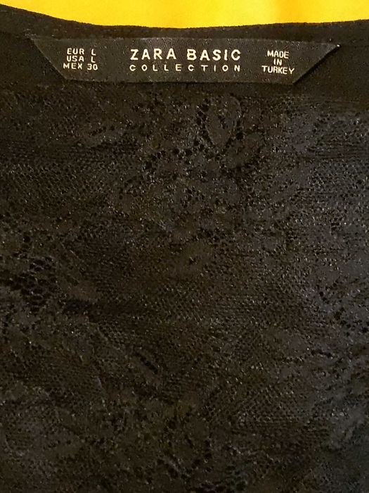 rochie Zara neagră, cu mâneci din dantelă