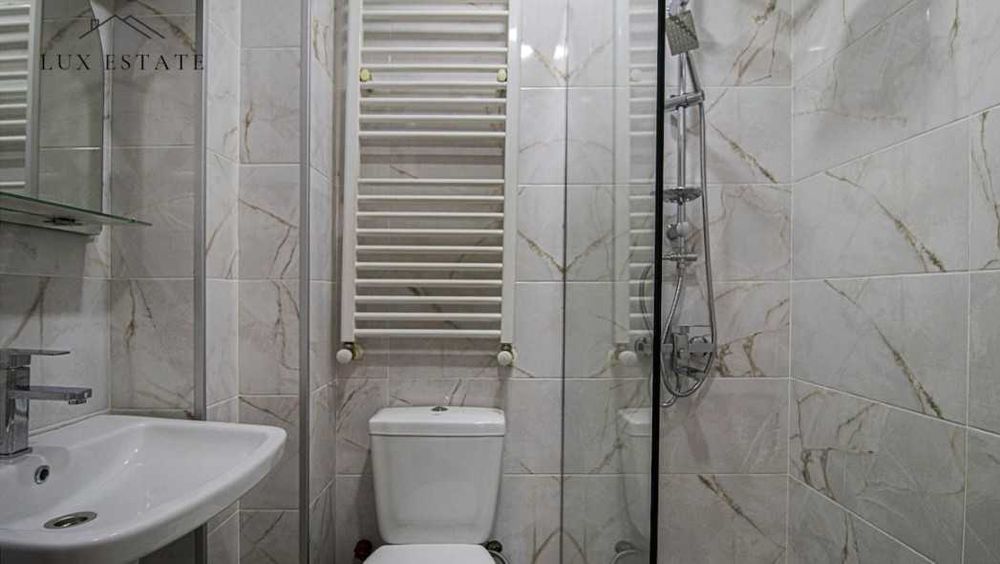 Продава се Двустаен апартамент в София, Дружба 2 - 68 кв.м за 1986 €/кв.м - Снимка #2