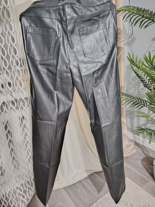 Брюки эко кожа 46р