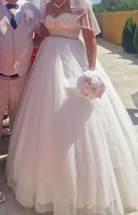 Rochie mireasa stil prințesă