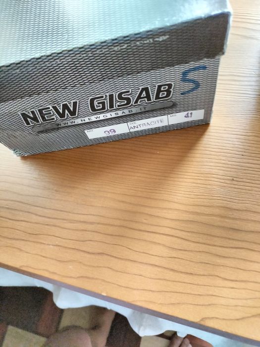 Ботинки замшевые фирменные