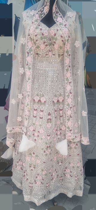 Свадебное , праздничное платье