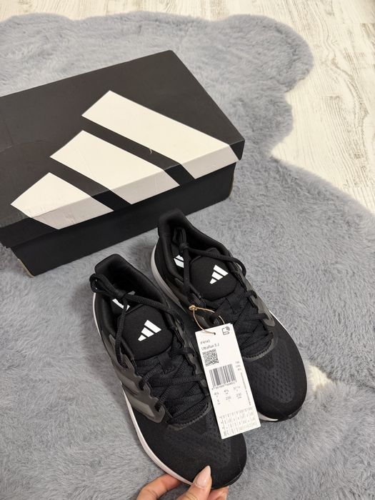 Оригинални маратонки Adidas