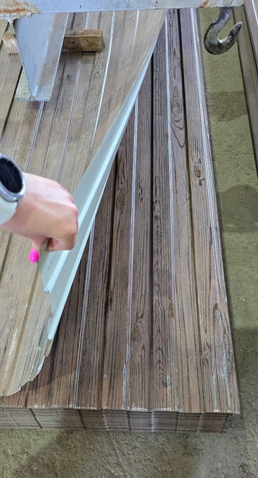 Профлист под камень, дерево