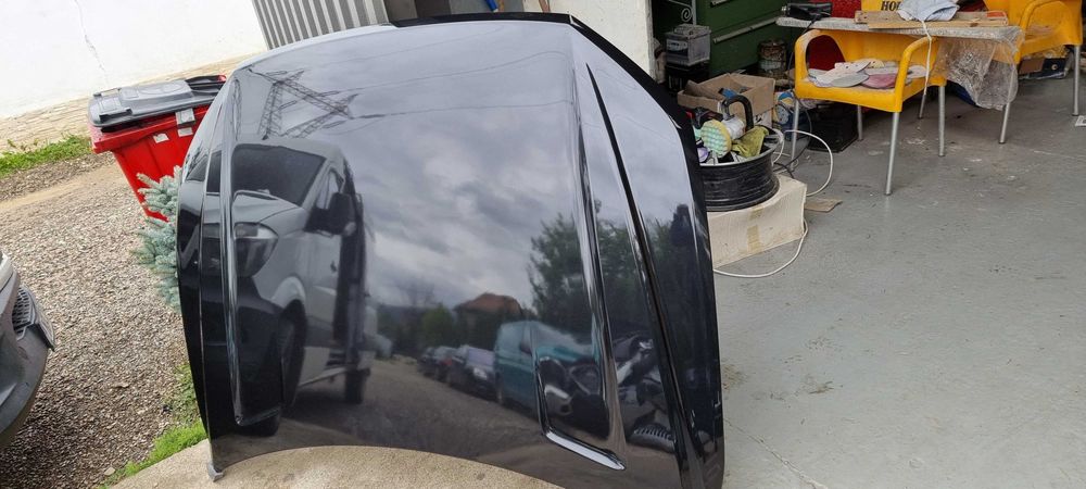 trager  capota aripa  VW Touareg cr  2020