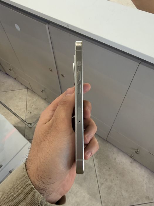 APPLE iPhone 15 Pro White 128GB 86% Baterie impecabil !