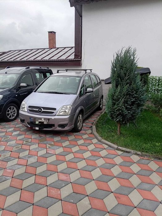 Vând masina Opel meriva