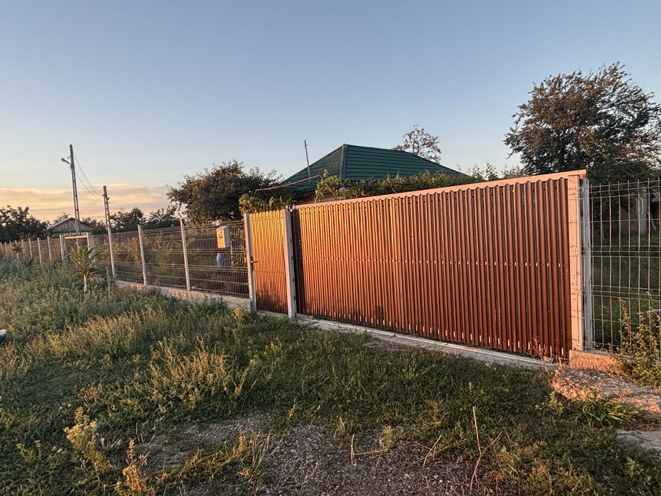 Casa de vanzare  ÎN PADINA – 1.700 MP TEREN