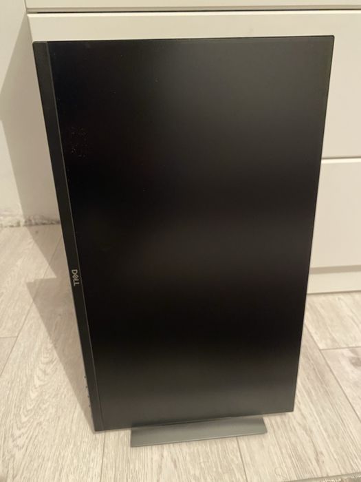 Монитор Dell 23