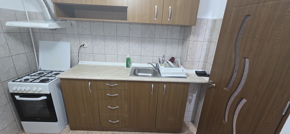2 Camere Decomandat Rovine Pizza Ibiza Parter