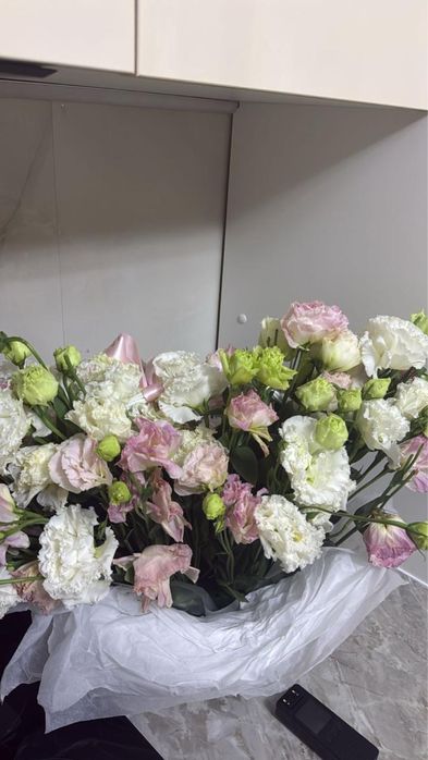 Цветы все по 5000 тенге