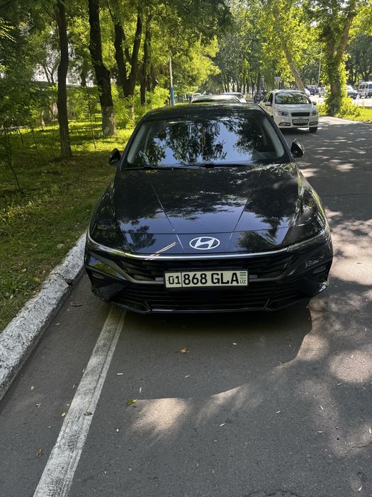 Hyundai Elantra 2023 йил