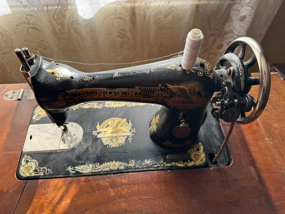 Vand masina de cusut singer