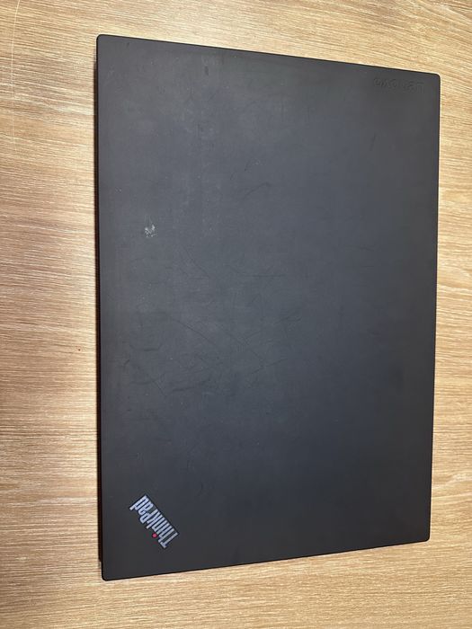 Лаптоп Lenovo T570