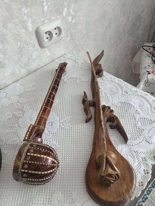 Рубаб, древний муз инструмент