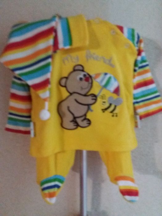 Кофта,ползунки,шапочка,бодики Турция