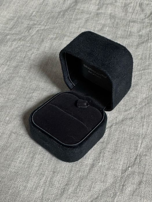 Коробка для украшений подарочная