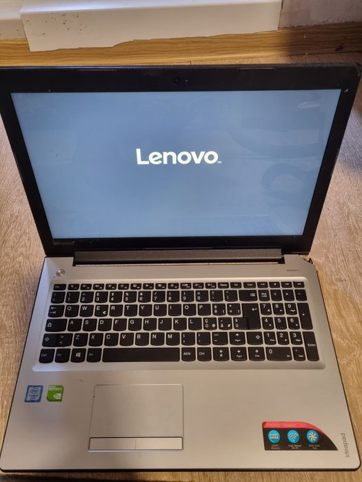 Laptop Lenovo i7-6500 8 gb gt 920m 2g