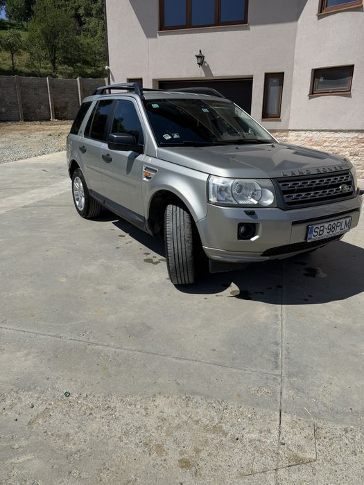 Land rovar freelandar 2