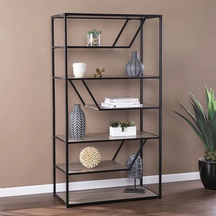 Stelaj/javon/loft uslubidagi metall konstruksa