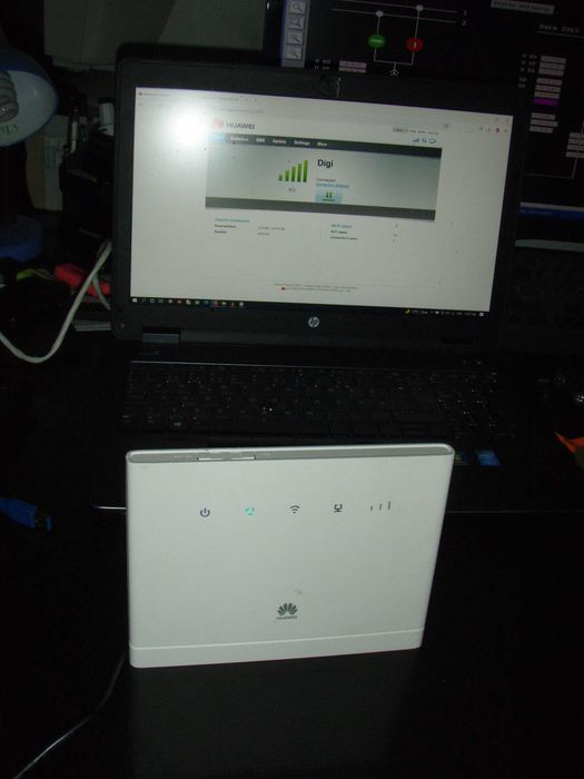 Router 4G LTE Huawei B315 functional in orice retea