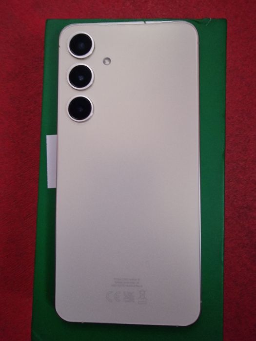 Samsung Galaxy S24 plus