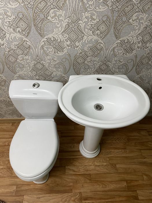 Продам унитаз и раковина
